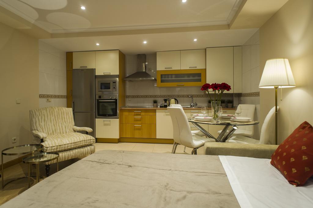Rent Apartments Salamanca Cervantes 47 Bagian luar foto