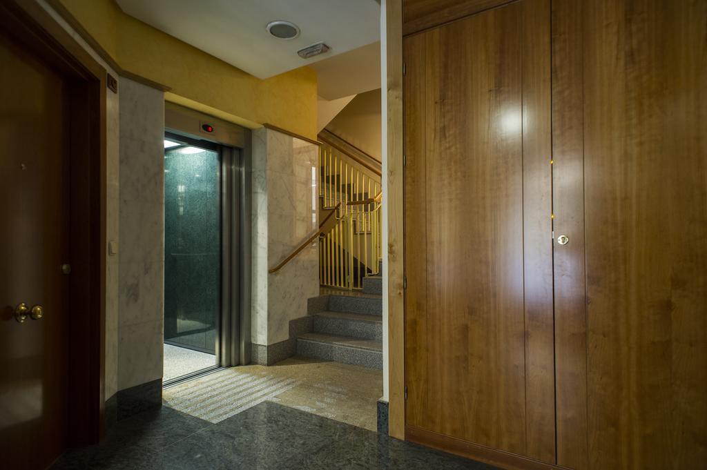 Rent Apartments Salamanca Cervantes 47 Bagian luar foto