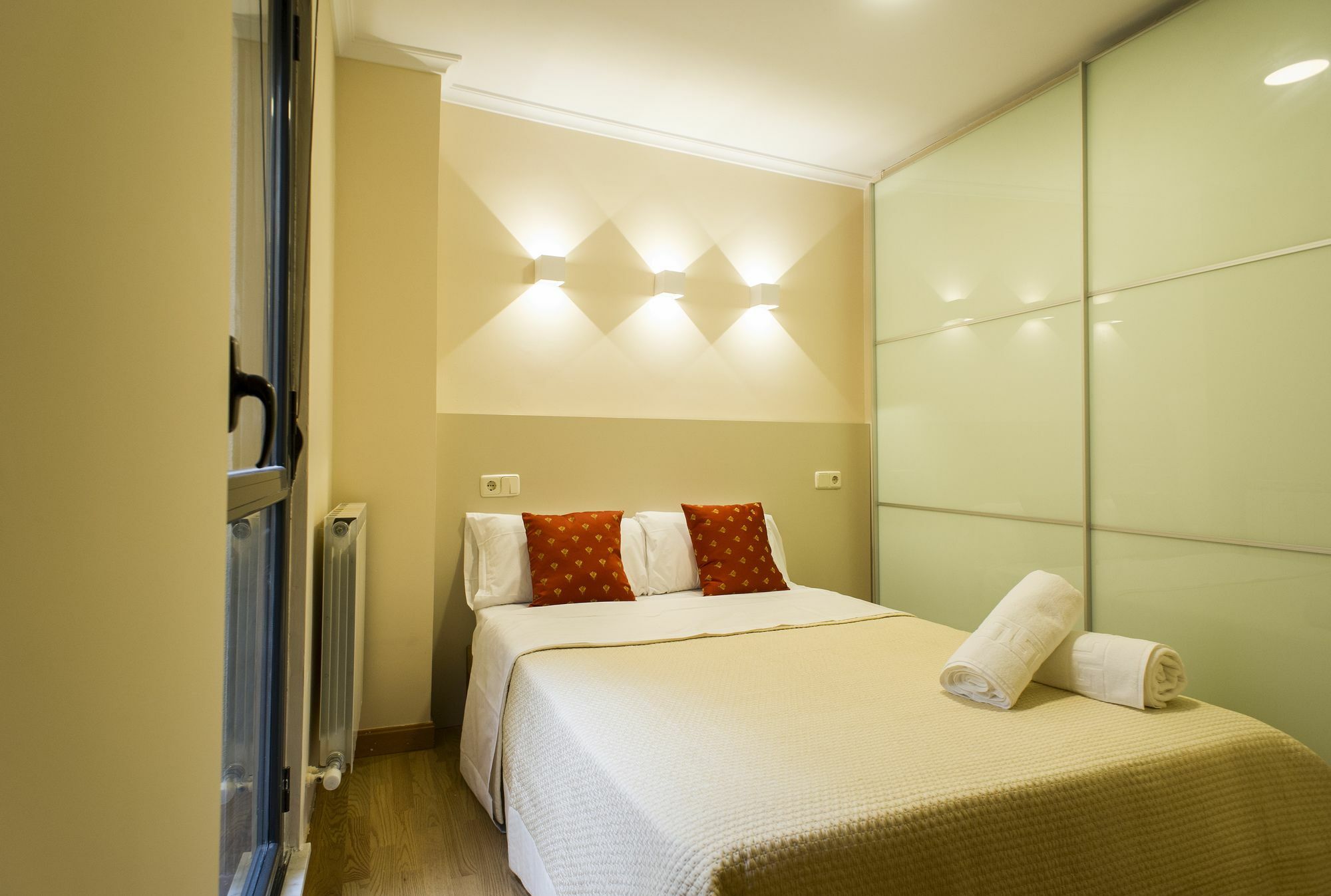 Rent Apartments Salamanca Cervantes 47 Bagian luar foto
