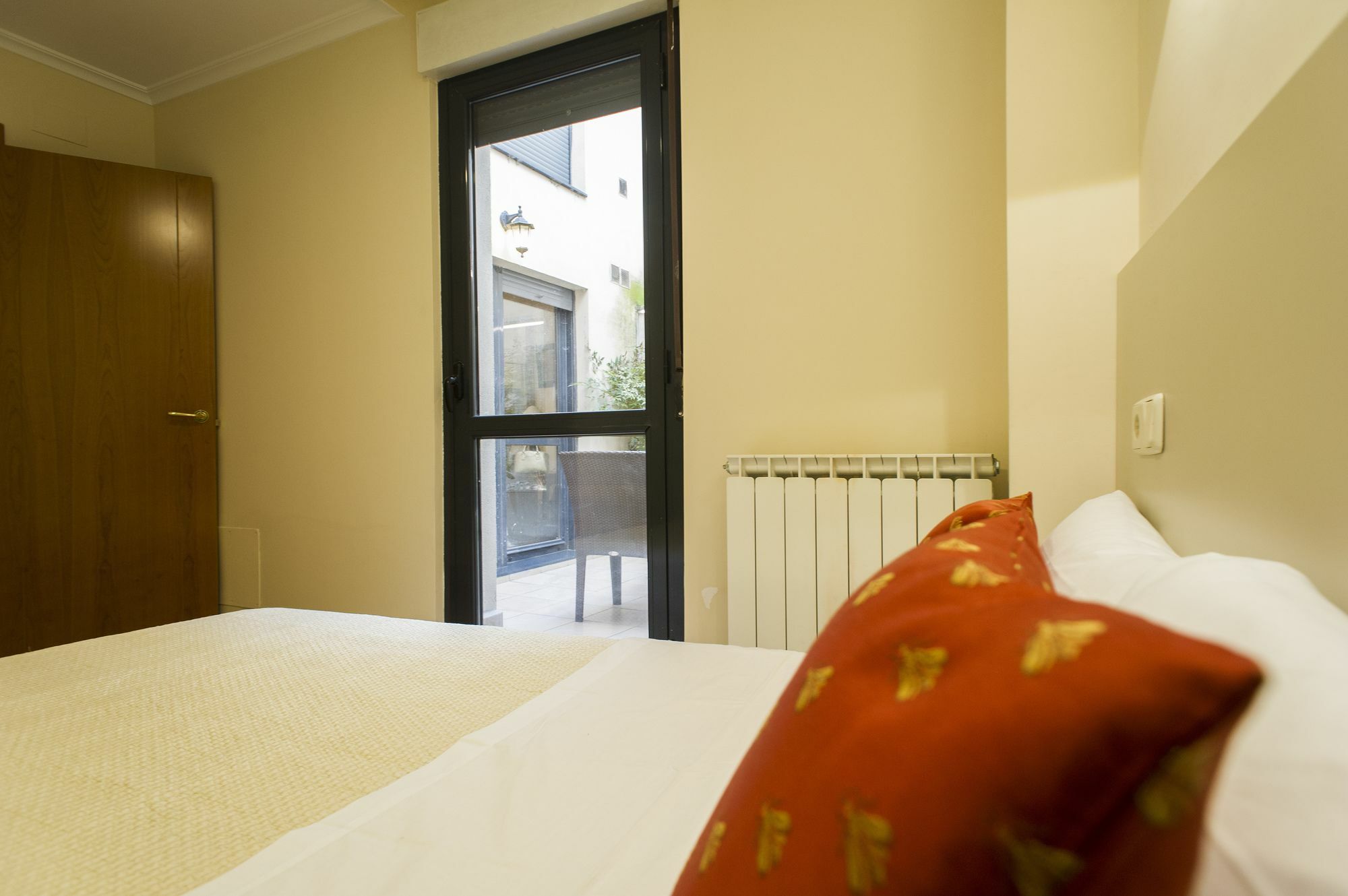 Rent Apartments Salamanca Cervantes 47 Bagian luar foto