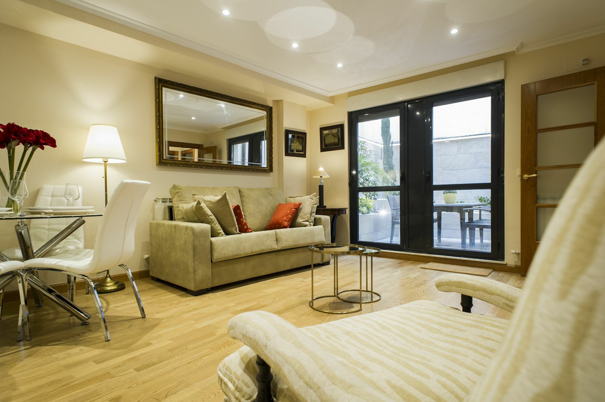 Rent Apartments Salamanca Cervantes 47 Bagian luar foto